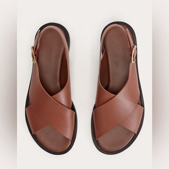 EVERLANE The City Crossover Sandal in Rum - Picture 6 of 10
